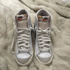 White Nike blazer sneakers brand new